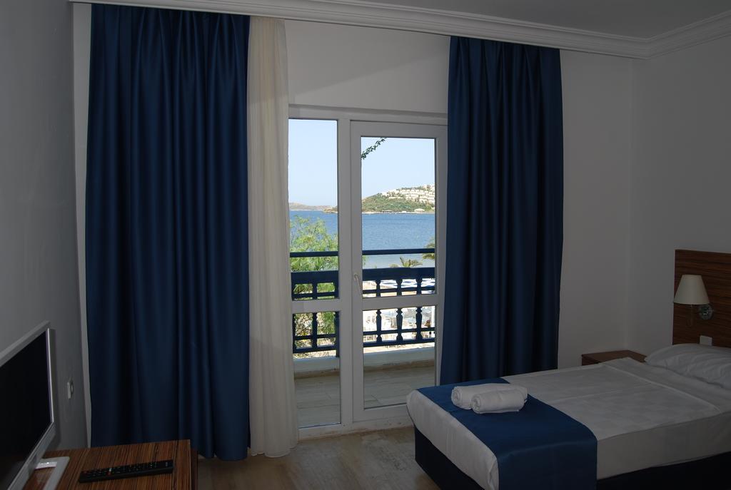 Club Blue White All Inclusive Turgutreis Camera foto