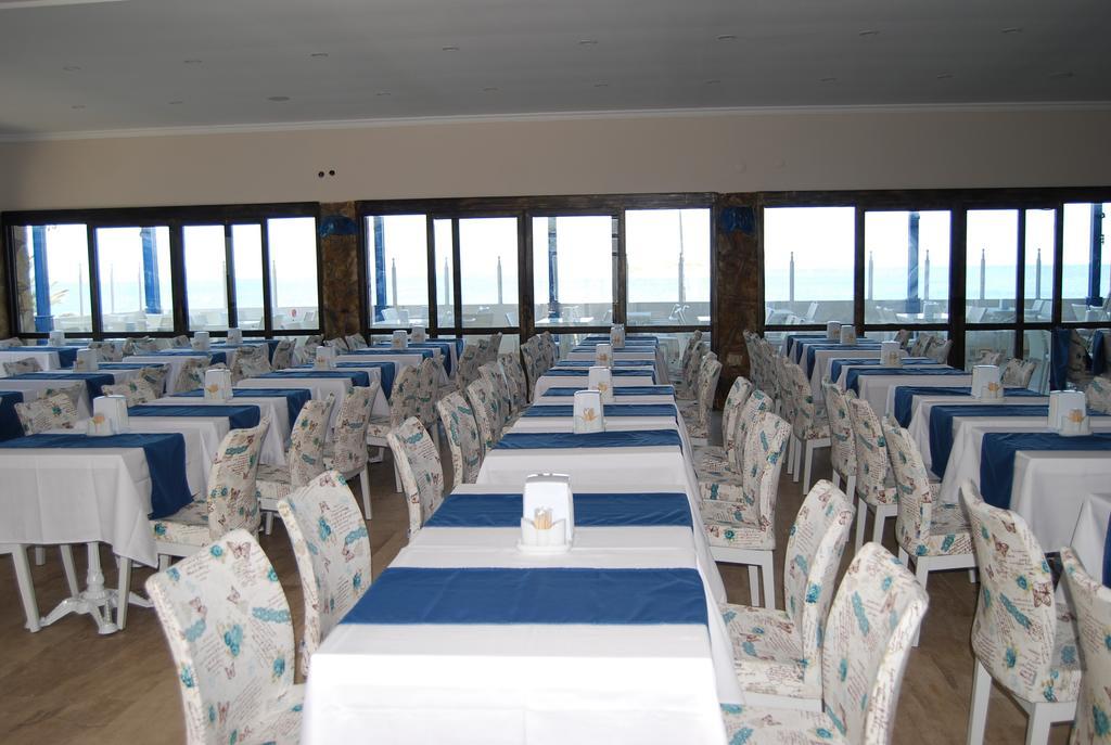 Club Blue White All Inclusive Turgutreis Esterno foto