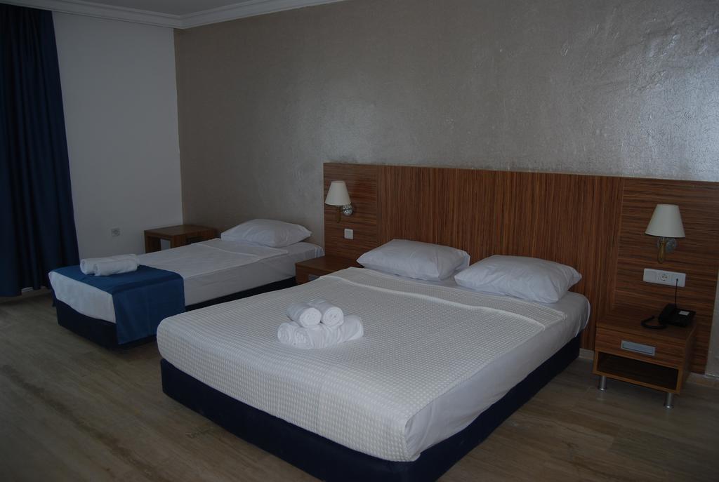 Club Blue White All Inclusive Turgutreis Camera foto