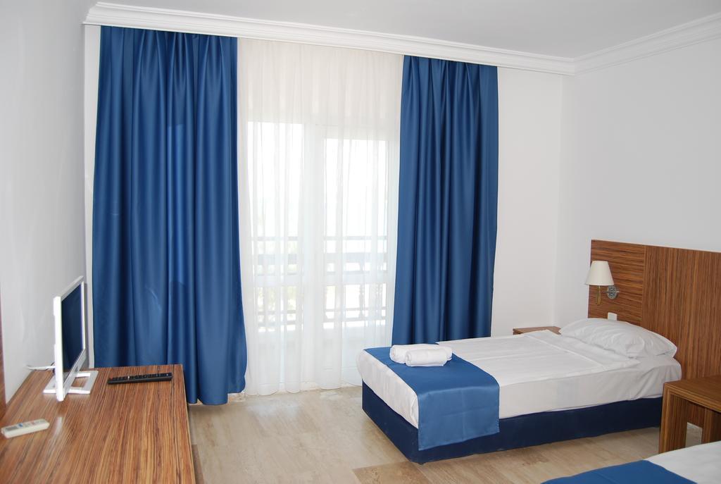 Club Blue White All Inclusive Turgutreis Camera foto