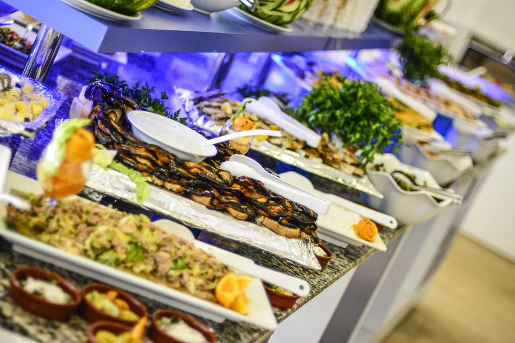Club Blue White All Inclusive Turgutreis Esterno foto